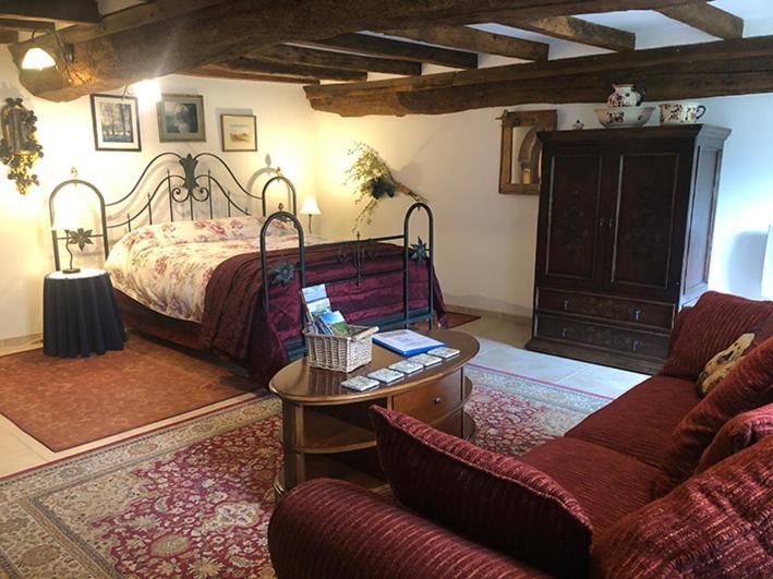 Condé-sur-Noireau La Ferme Studio Apartments מראה חיצוני תמונה